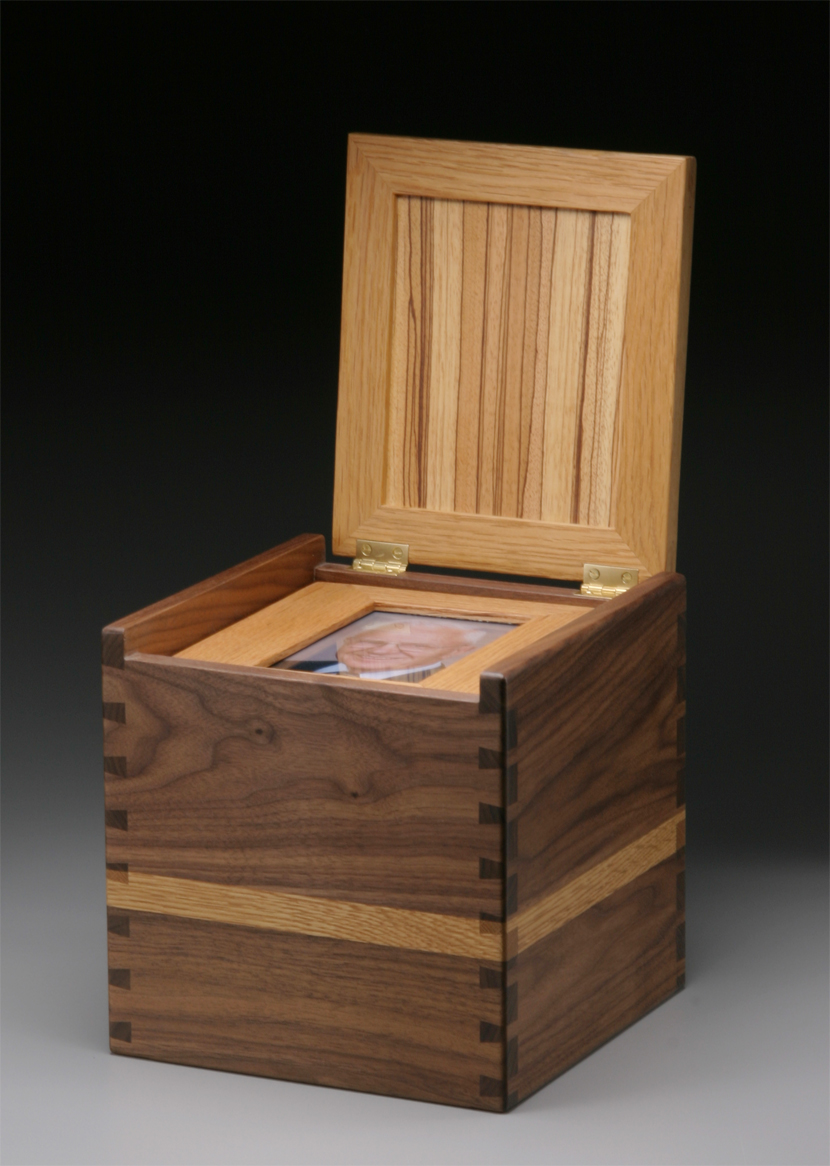 Wood box, open, front view